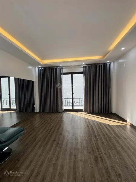 Một bước ra phố oto tránh, nhà đẹp long lanh chỉ việc sách valy về ở, nở hậu