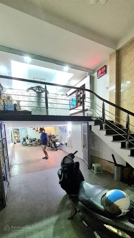 Bán nhà mặt phố nguyễn tư giản hoàn kiếm, kinh doanh sầm uất, ô tô vào nhà, 70m2, 6 tầng, 22.9 tỷ
