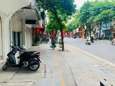 Mặt phố huế hai bà trưng lô góc 120m2 mt 5m vỉa hè rộng xây building
