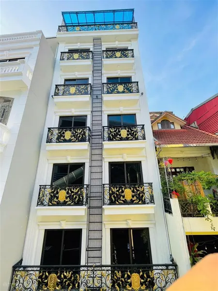 Hàng kín. bán toà nhà phú diễn. ô tô 7 chỗ đỗ cửa, gpxd, pccc, dòng tiền ổn định. 106m2*18.8 tỷ