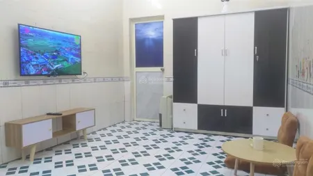 Bán gấp nhà cầu giấy 46m2, 3 mặt thoáng, gần phố, giá 8.15 tỷ, 0978 685 ***