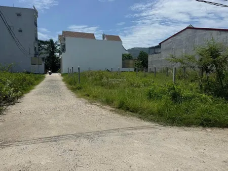 Bán lô đất đẹp full thổ cư thôn phú hậu suối hiệp dt 87.6m2, lô góc hai mặt tiền khu dân cư sầm uất