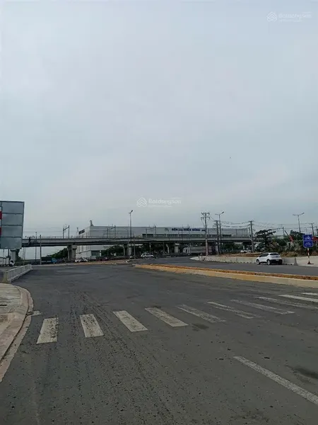 Đất mặt tiền cạnh làng đại học thủ đức xa lộ hà nội, diện tích 300m2, ngang 15m, chỉ 23 tỷ