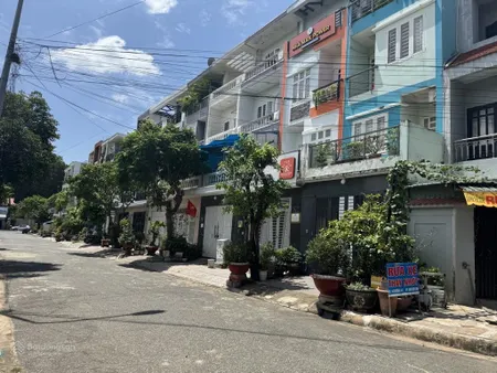 Lô đất mặt tiền 447 lê văn việt, rẻ nhất trong dự án
