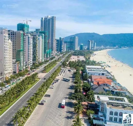 Mặt tiền đông kinh nghĩa thục trục thông ra biển mỹ khê