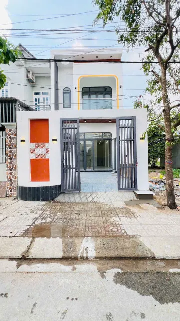quá đẹp anh chị ơi nhà lầu mới hoàn thiện sổ riêng full thổ cư bao sang tên công chứng