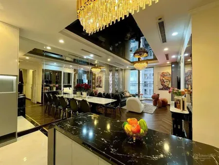 Quỹ căn cần bán gấp vinhomes nguyễn chí thanh 1pn,2pn,3pn,4pn, giá tốt, xem nhà 24/7. 0798 116 ***
