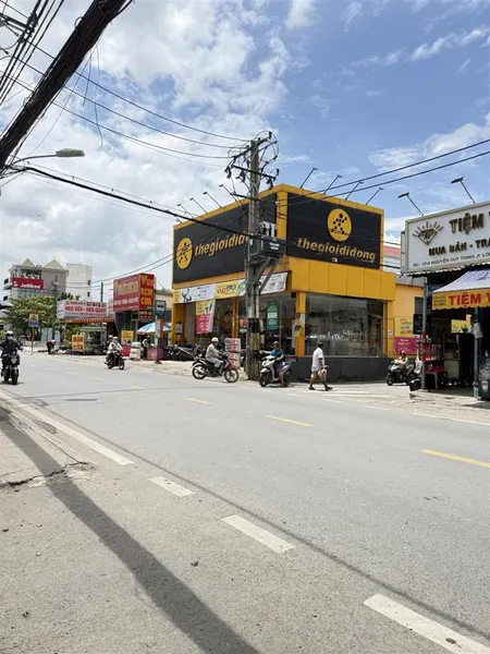 Chủ gửi lô góc 2 mặt tiền gần ngay ubnd đường 7 phường long trường q9