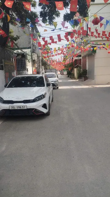 BÁN NHÀ LAI XÁ-ĐH CÔNG NGHIỆP-Ô TÔ ĐỖ CỬA-SIÊU THOÁNG-NGÕ THÔNG-42M-6.2 TỶ