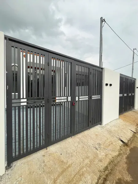 nhà cấp 4 mới vừa hoàn thiện anh chị ơi sổ riêng full thổ cư bao sang tên công chứng