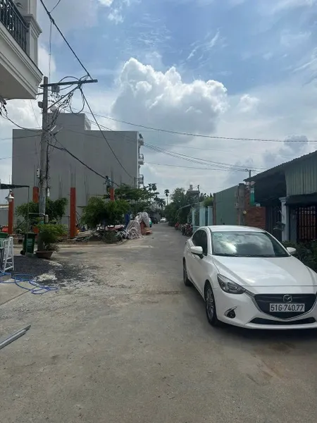 chủ gửi bán lô đất 125m2- gần chợ bà điểm- giá chỉ 2 tỷ 300-giá đầu tư