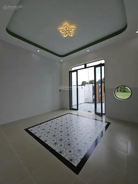 Nhà mới 2 phòng ngủ gần nhà xe huệ nghĩa tây ninh giá chỉ 850tr, sân ô tô, sổ hồng riêng, 150m2