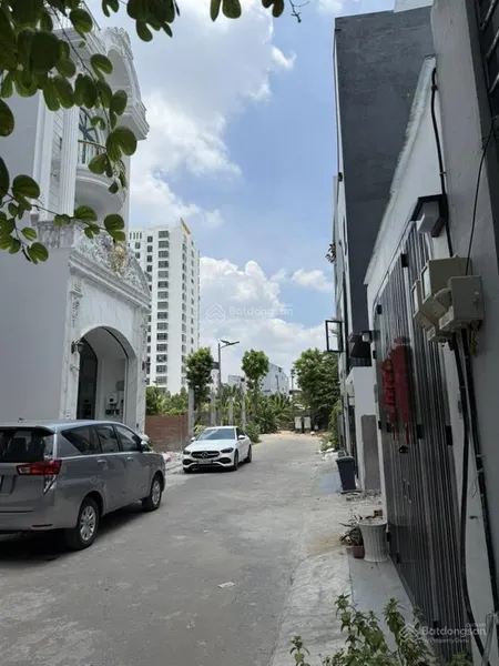 Bán nhà xh ngủ khu phân lô đồng bộ him lam kiều đàm, xây dựng tư do 77m2 giá 9.6 tỷ 4,7 hậu 5,2m