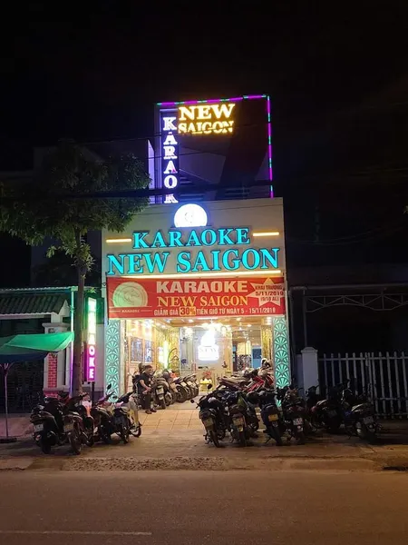 Gd chuyển đi nước ngoài nên cần bán nhanh căn nhà karaoke số 89Bic nguyễn văn linh , k2 thị trấn núi thành quảng nam
