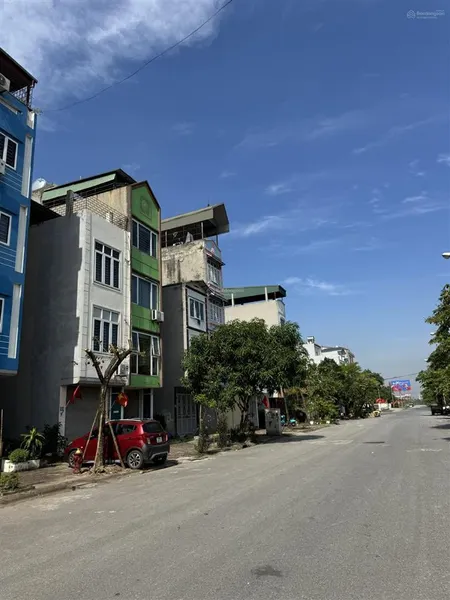Hàng siêu hiếm, bán lô đất 34,2m2 mặt đường 22m tại khu tđc trâu quỳ, gia lâm.