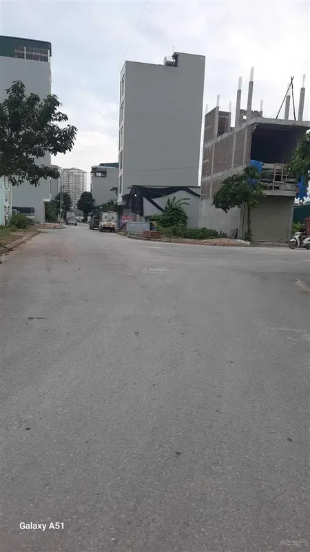 Cần bán nhanh lô góc 50m2 đất dịch vụ dương nội, view vườn hoa, giá chỉ 13.2 tỷ