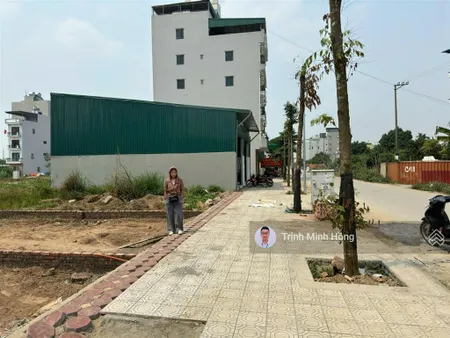 Bán lô đất 76.7m2 mặt đường 24m khu dịch vụ 25ha vân canh. giá 195 tr/m2. chủ thiện chí sổ đỏ cc