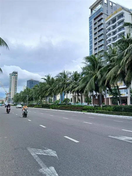 Cần bán gấp lô đất sát phạm văn đồng, gần công viên biển đông 60m2, giá chỉ 7 tỷ 5 còn tl