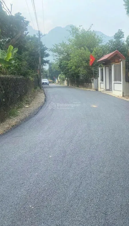 Bán đất tt chi nê, lạc thủy, view suối, ao vườn, làm khách sạn, nghỉ dưỡng, farm, dt 2487,8 m2