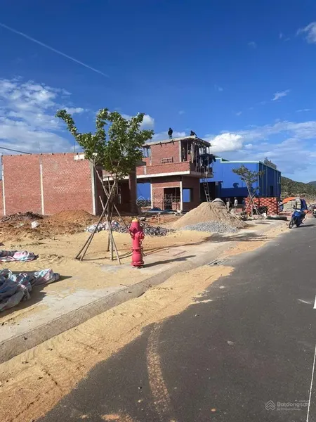 Bán chính chủ lô 200m2 đường 16m ngay kcn vsip bình định. ký công chứng ngay