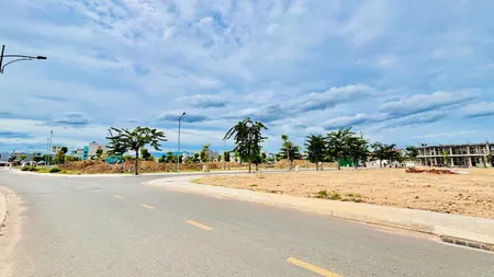 Mua Là Lời Tặng Thẳng 286 Triệu!!! Bán Gấp Cặp Đất Đẹp Vị Trí Vàng trung tâm Phan Rang