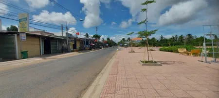 BÁN GẤP LÔ ĐẤT MẶT TIỀN ĐƯỜNG THỦY SẢN NẰM TẠI KHU ĐÔ THỊ THẠNH PHÚ CENTER - BẾN TRE