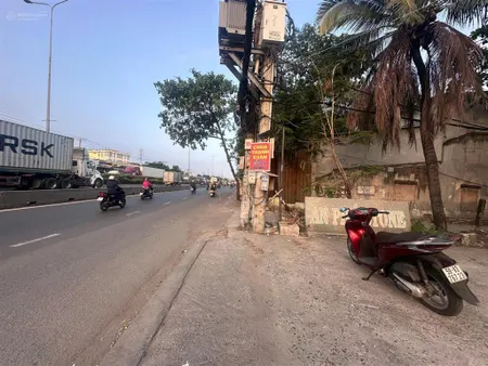 1/ 1600m2 làm kho hoặc phân lô đường 10m lê văn quới bình tân