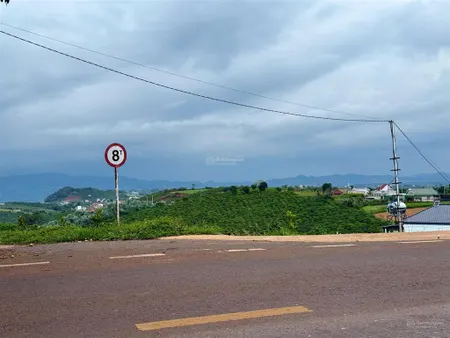 Đất mặt tiền đường nhựa 690 triệu, nằm chính giữa đà lạt & sân bay