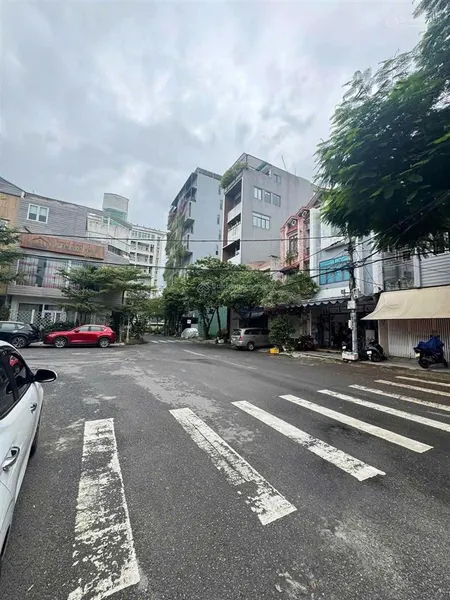 Bán góc 2mt tạ mỹ duật,dt 100m2 ngang 7m đường 5m5