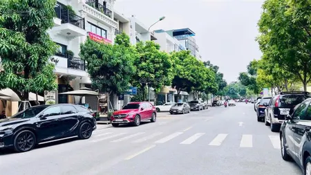 Đấu giá thượng thanh, lô góc 2 mặt đường vỉa hè, ô tô tránh, kinh doanh, dt 168m2 mt 20m, giá 26 tỷ