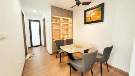 Bán căn hộ le grand jardin sài đồng long biên. 83m2 2 + 1 phòng ngủ. giá 5,85 tỷ(bao thuế phí)