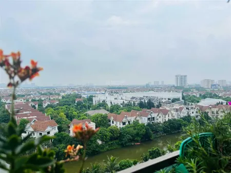 Bán gấp 5 căn 2pn vinhomes symphony, sổ đỏ, view đẹp, giá tốt cơ hội đầu tư sinh lời cao