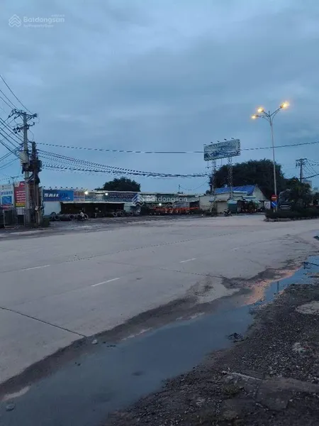Bán 1470m2 đất mặt tiền đường nguyễn thị tư, phú hữu , quận 9.