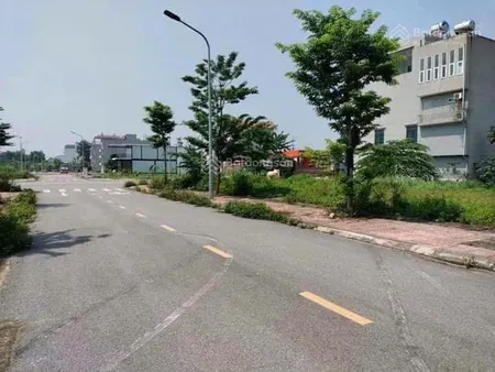 Đất ngộp bán gấp lô mt đ. võ trần chí, tân kiên, bình chánh gần bv nhi đồng, 1,2t/120m2, shr