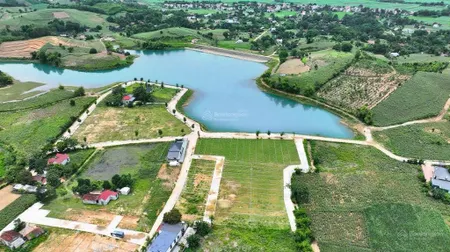 Nhanh gọn đất mặt tiền view hồ