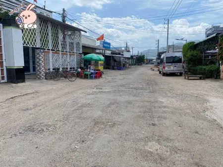 Cần tiền nên bán gấp đất lô đất mặt tiền đường ven biển bình thuận, sổ đỏ riêng, chính chủ