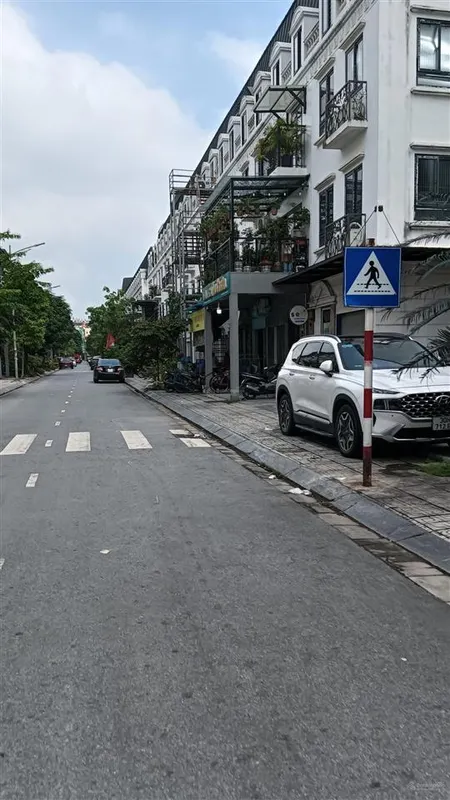 Bán đất tặng nhà nguyễn viết xuân, hà đông. 48 m², 2 tầng, 6,5 tỷ, suzuki đỗ cửa. 0383 522 ***.