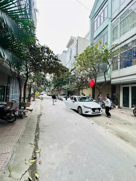 Bán nhà phân lô dương nội ô tô tránh vỉa hè rộng