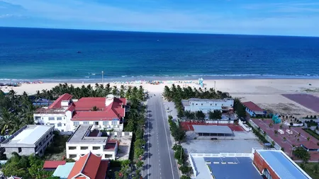 Bán đất 1900.8m² giá 27 tỷ Phường Quảng Phú
