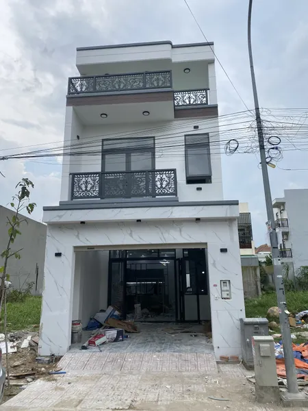 NHÀ MỚI XÂY – SỔ RIÊNG – ĐƯỜNG 10M BÀN CỜ. Thổ Cư. Giá: 2Ty990tr