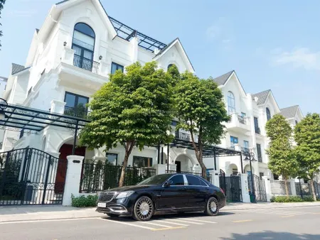 Gia đình tôi cần tiền bán gấp căn bt song lập, gần biển hồ giá rẻ tìm khách thiện chí (miễn tg)