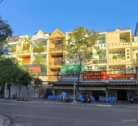 Bán nhà mặt tiền trương công định