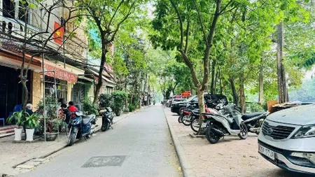 Bán nhà phân lô kim đồng, thang máy, dân xây chắc chắn, gần hồ, 48m2, hơn 16 tỷ