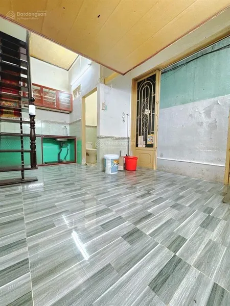 Chỉ 1,45 tỷ nhà 1 trệt + lửng + lầu, 5m x 3m. sổ hồng riêng