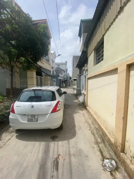 Bán đất 92m² ngang 6m . đường thôn 5m. giá 2.15 tỷ Phường An Dương(Nam Sơn). liên hệ 0362558882