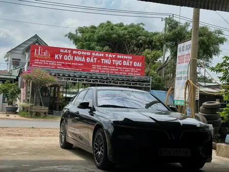 Bán đất 304435m² ngang 300m giá 1.37 tỷ Xã Tân Hội