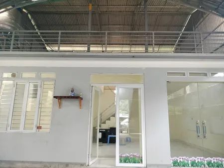 Bán đất tà lèng