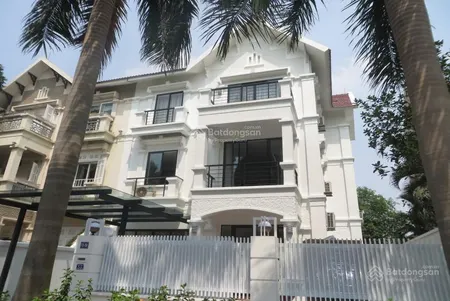 Bán biệt thự kđt ciputra 330m2 x 4t lô góc 3 thoáng bảo vệ 24/24 giá rẻ nhất khu 96 tỷ