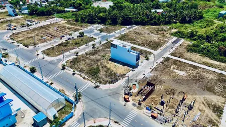 Cần bán lô đất tđc ngọc hiệp giá tốt nhất thị trường. 38tr/m2. diện tích 92,3m2 .ngang 4m.