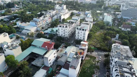 Gấp bán nhà nát 500m2 full thổ hà huy giáp. 1x tỷ